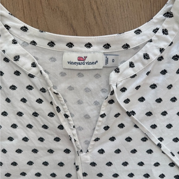 Vineyard Vines White and Black Dress - Picture 2 of 3